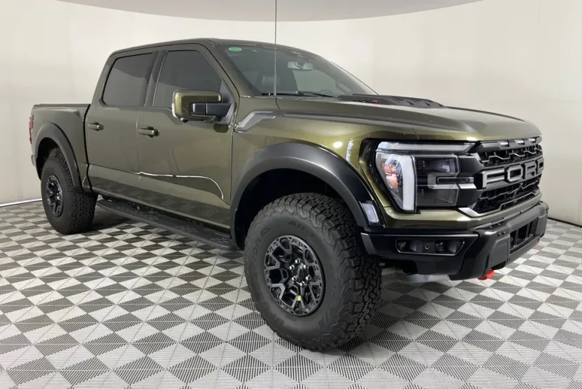 2025 Ford F-150 Raptor photo 1