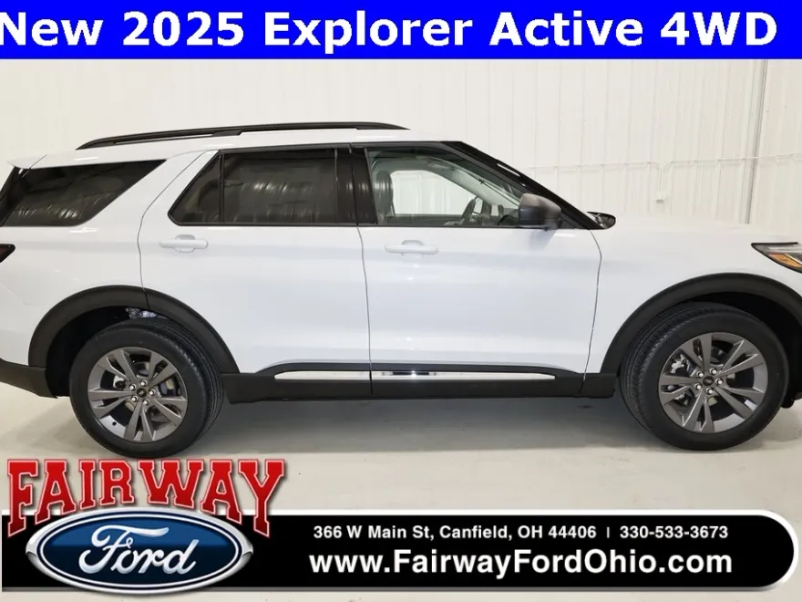 2025 Ford Explorer photo 1