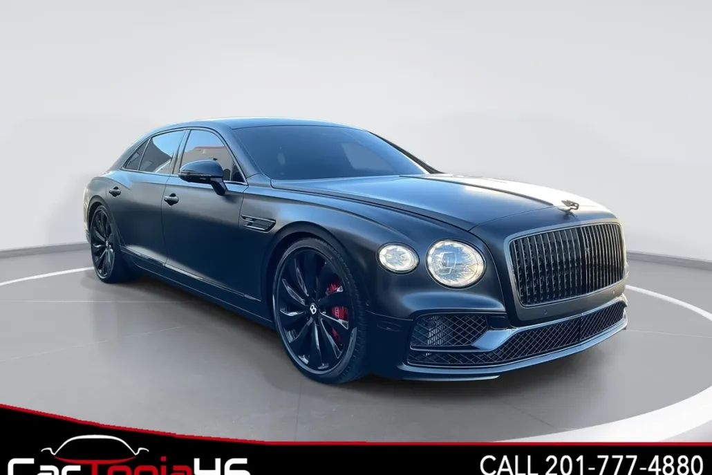 2021 Bentley Flying Spur V8 photo 1