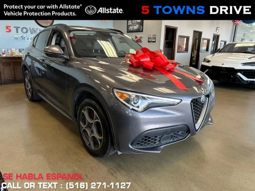 2018 Alfa Romeo Stelvio Sport photo 1