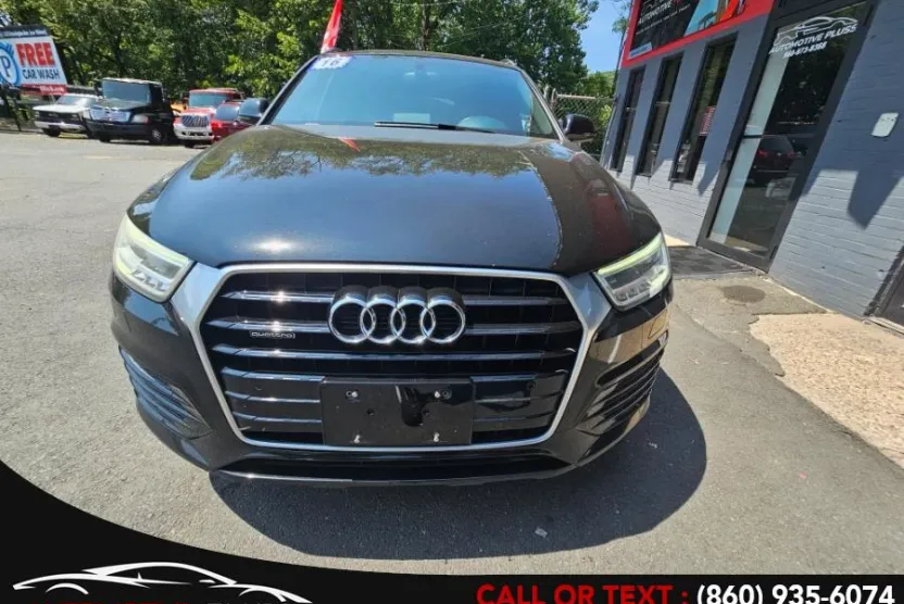 2016 Audi Q3 Prestige photo 1