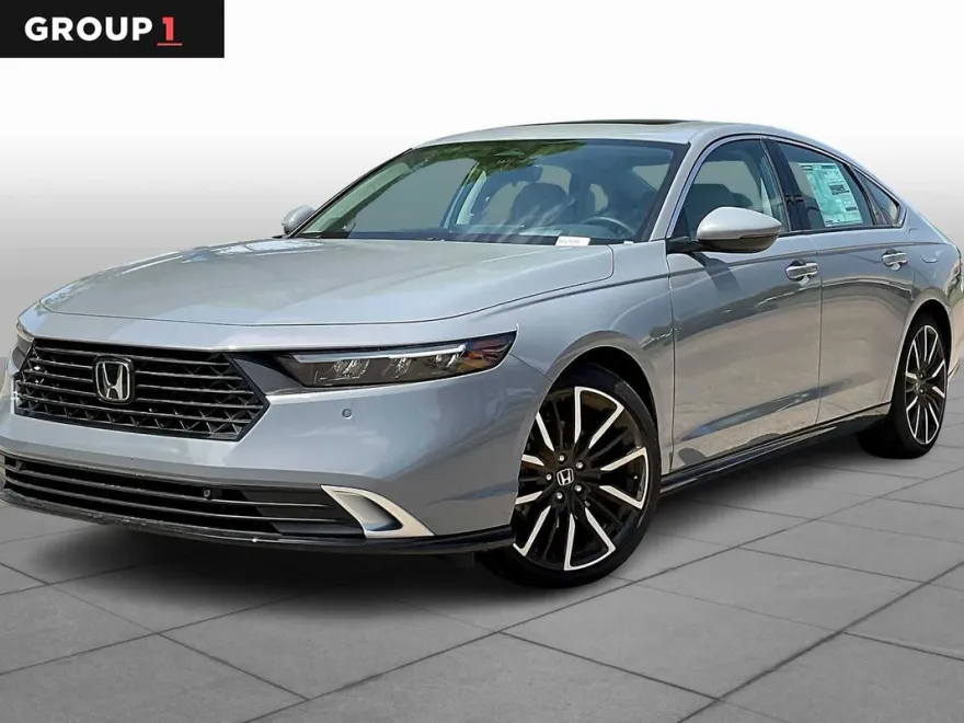 2025 Honda Accord Hybrid Touring photo 1