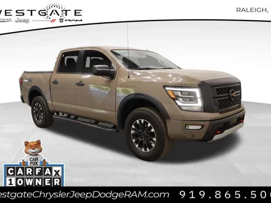 2021 Nissan Titan PRO-4X photo 1