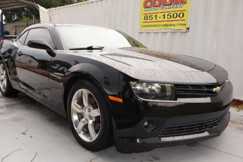 2015 Chevrolet Camaro 1LT photo 1