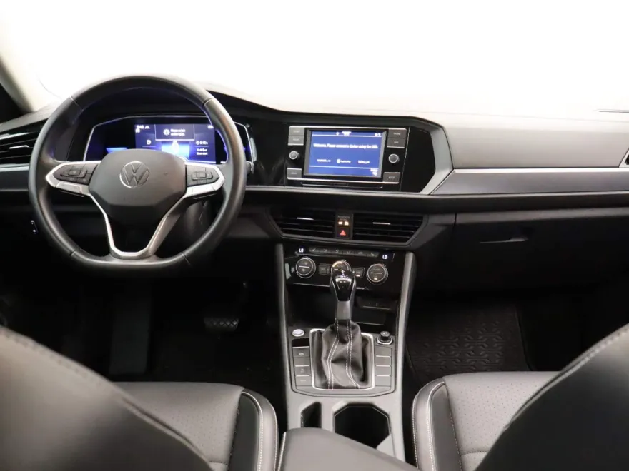 2022 Volkswagen Jetta SE photo 1