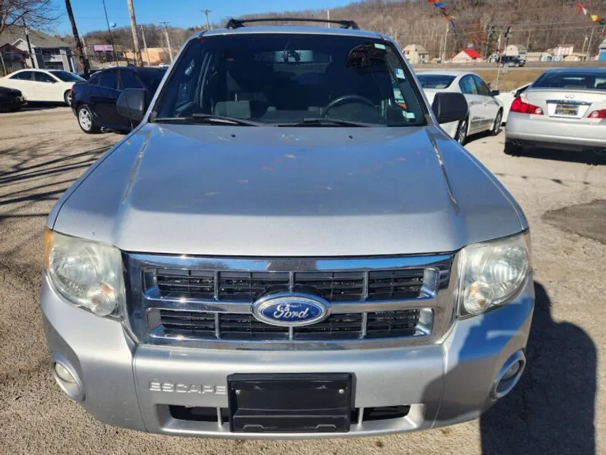 2011 Ford Escape XLT photo 1