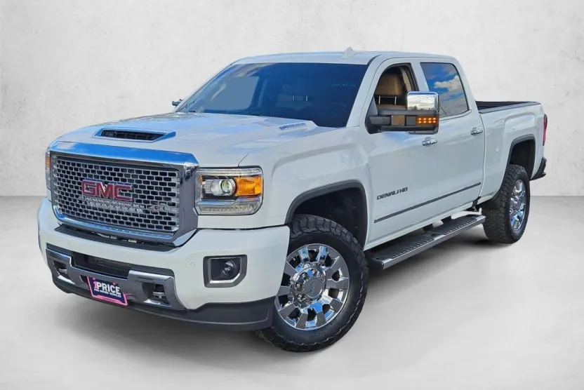 2017 Gmc Sierra 2500 HD Denali photo 1