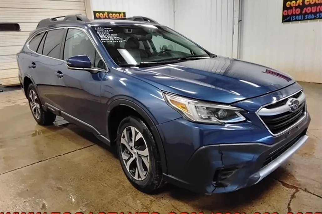 2022 Subaru Outback Limited photo 1