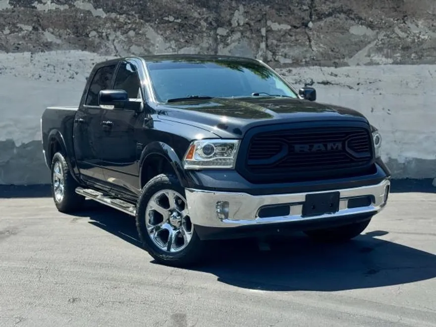 2017 Ram 1500 Laramie photo 1
