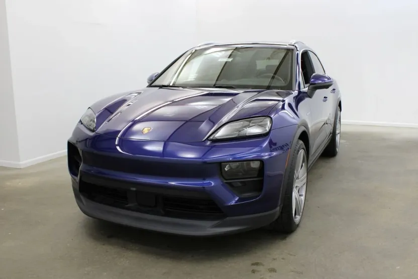 2024 Porsche Macan Electric 4 photo 1