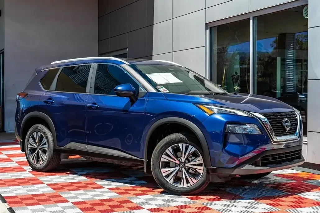 2023 Nissan Rogue SV AWD photo 1