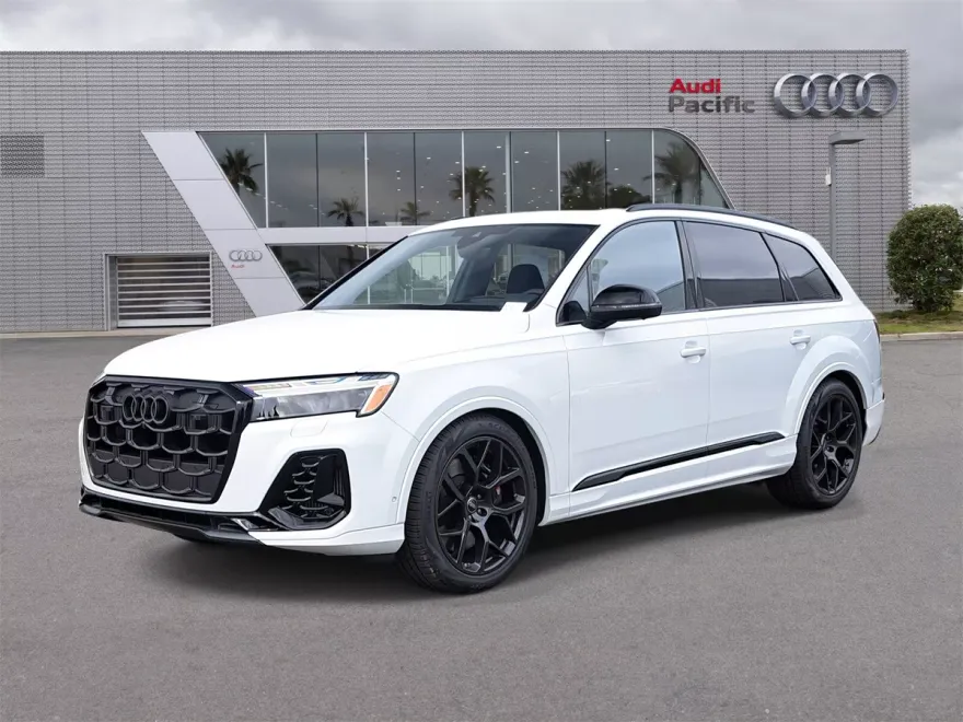 2025 Audi SQ7 Prestige photo 1
