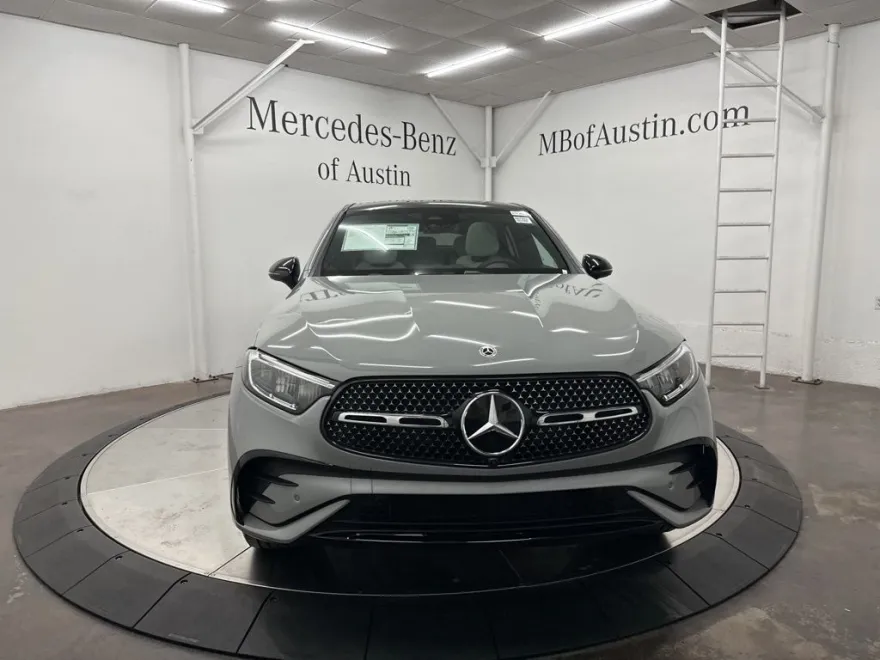 2026 Mercedes Benz GLC 300 4MATIC photo 1