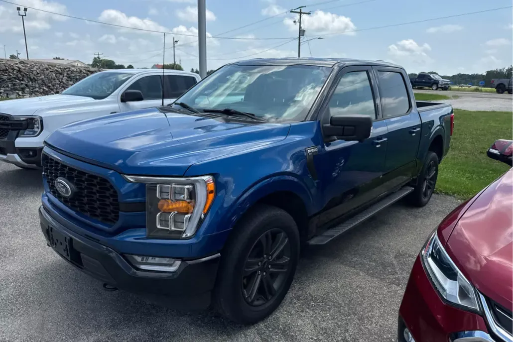 2023 Ford F-150 XLT photo 1