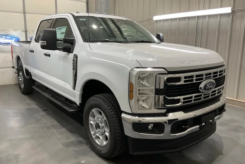 2026 Ford F-250 photo 1