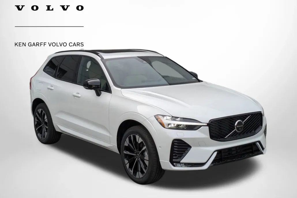 2026 Volvo XC60 Plus photo 1