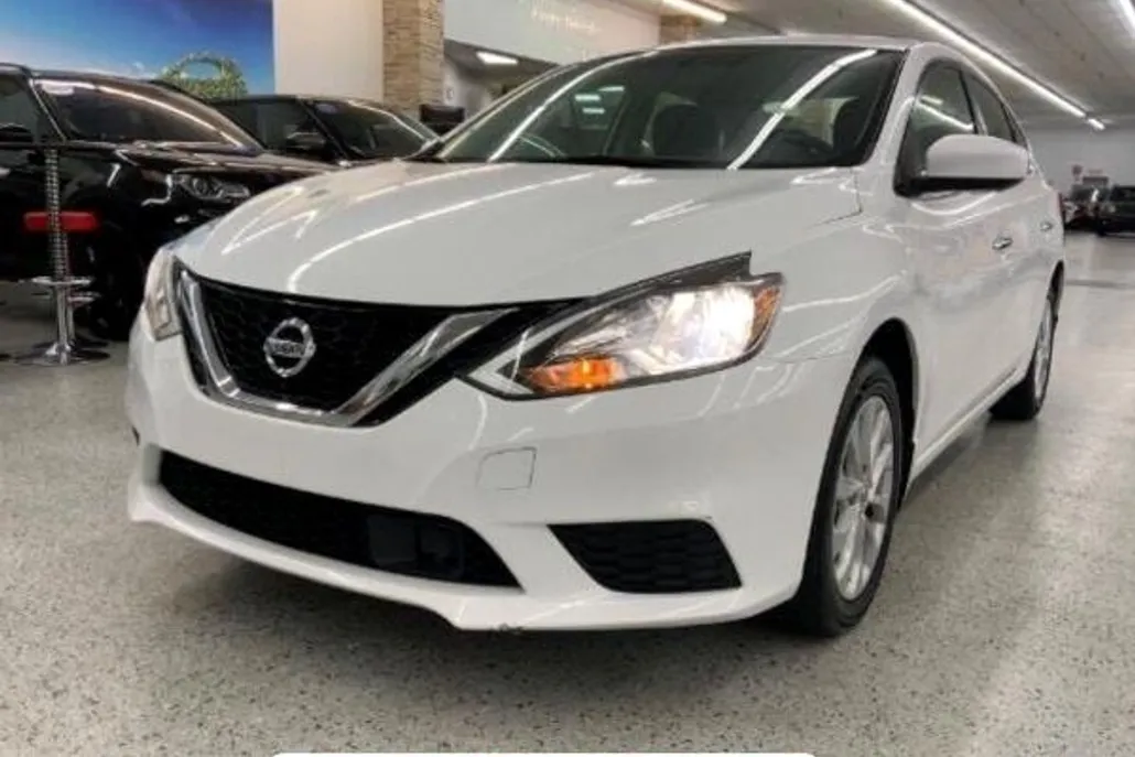 2019 Nissan Sentra S photo 1