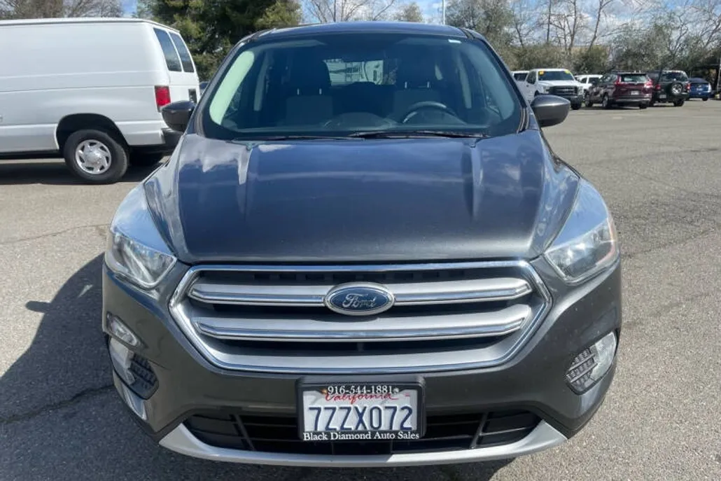 2017 Ford Escape SE photo 1