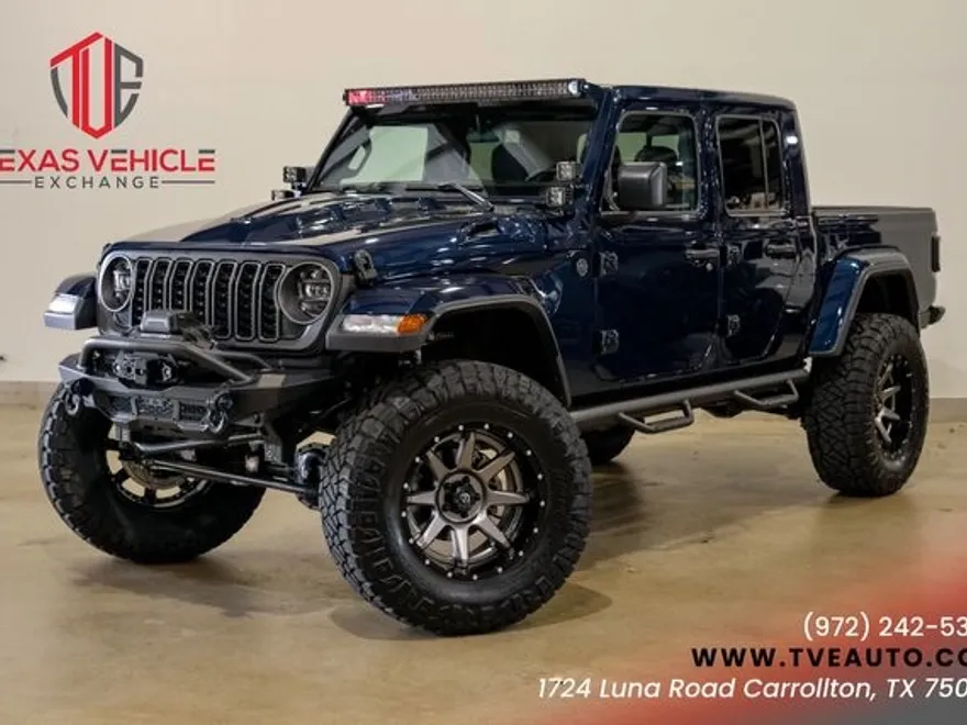 2025 Jeep Gladiator Sport photo 1