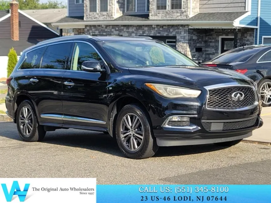 2018 Infiniti QX60 photo 1