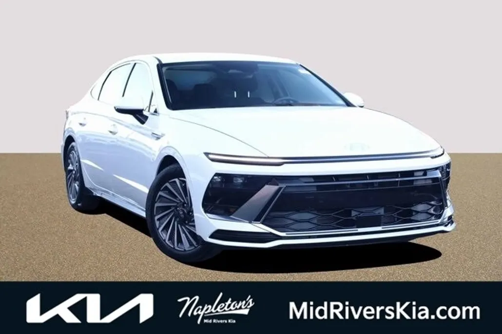 2025 Hyundai Sonata Hybrid SEL photo 1