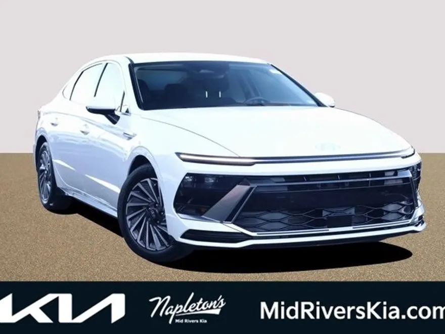 2025 Hyundai Sonata Hybrid SEL photo 1