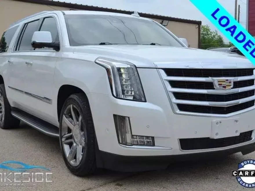 2017 Cadillac Escalade ESV Luxury Sport photo 1