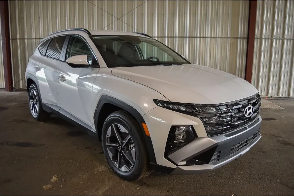 2025 Hyundai Tucson SEL photo 1