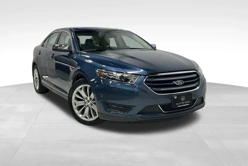 2018 Ford Taurus Limited photo 1