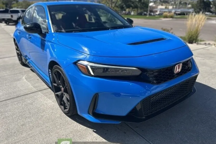 2025 Honda Civic Type R Hatchback photo 1
