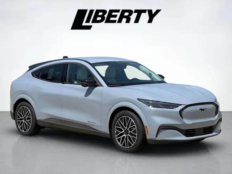 2025 Ford Mustang Mach-E Premium photo 1