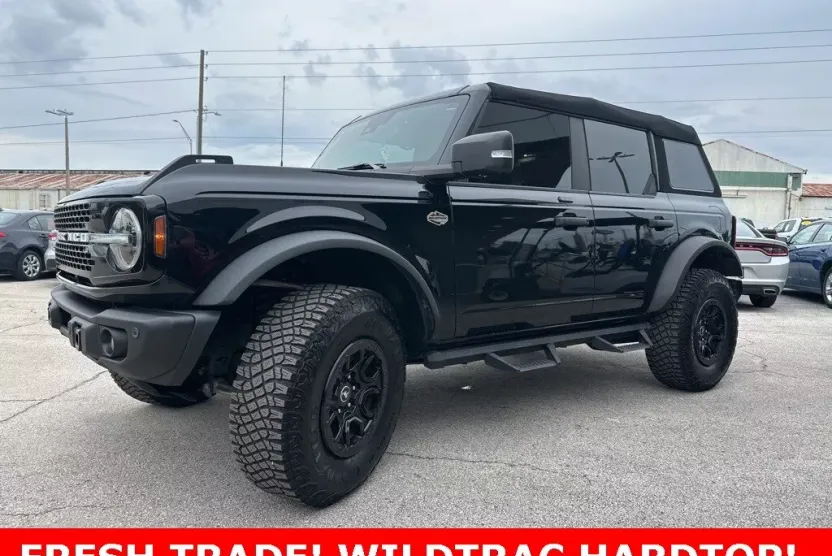 2023 Ford Bronco Wildtrak photo 1