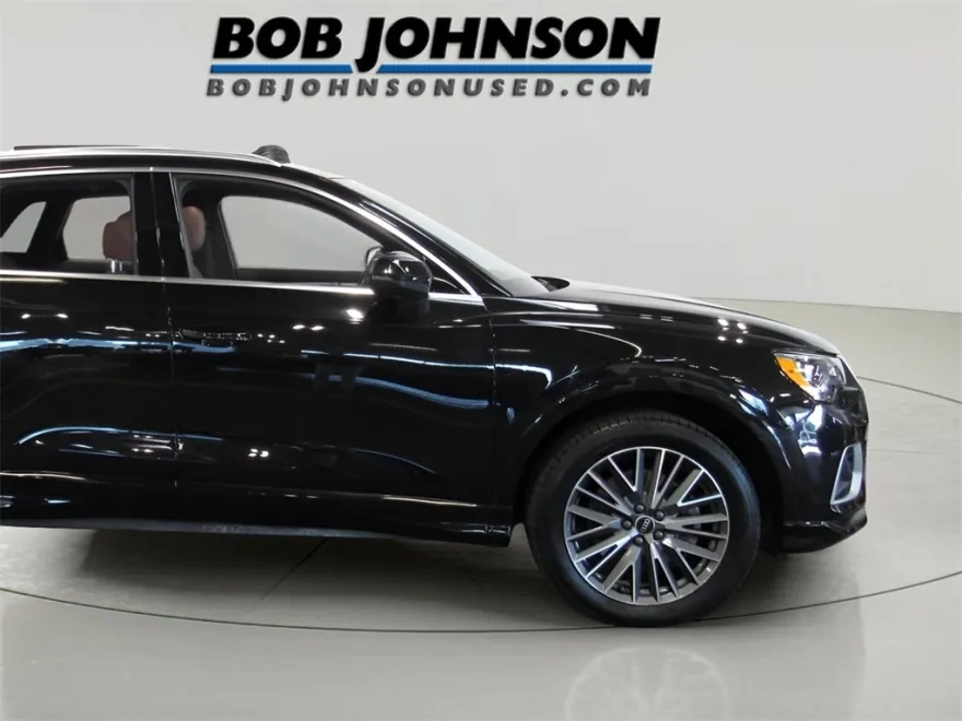 2022 Audi Q3 Premium 40 TFSI photo 1