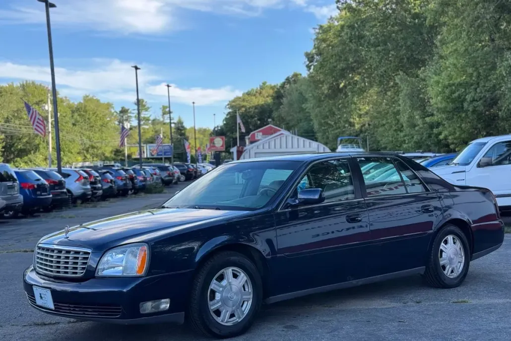 2005 Cadillac DeVille photo 1
