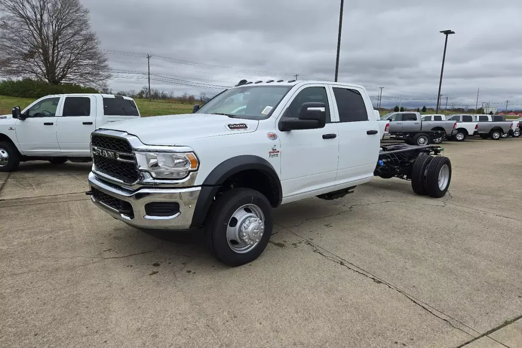 2024 Ram 5500 Tradesman photo 1