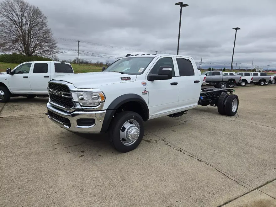 2024 Ram 5500 Tradesman photo 1