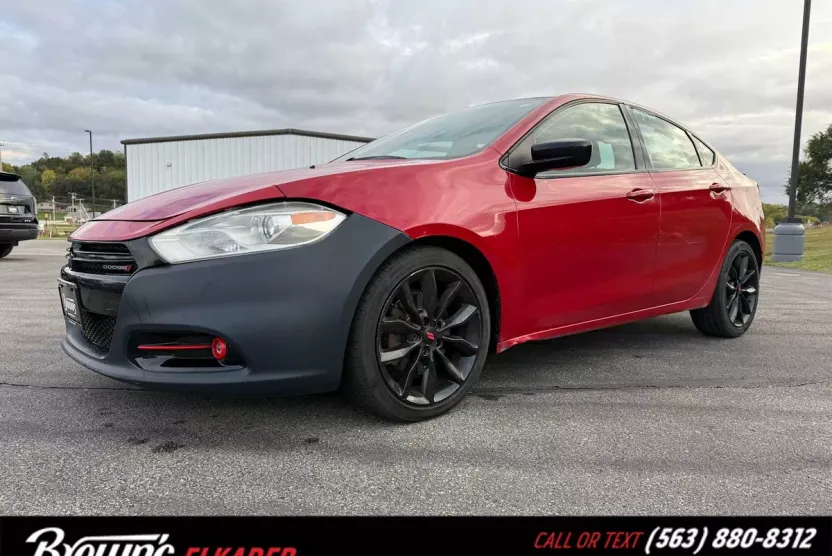 2016 Dodge Dart SXT photo 1