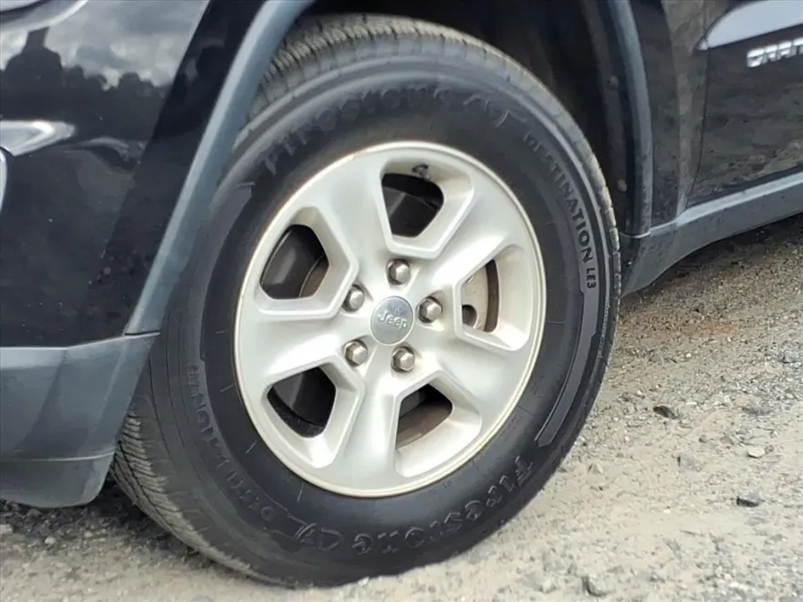 2014 Jeep Grand Cherokee Laredo photo 1