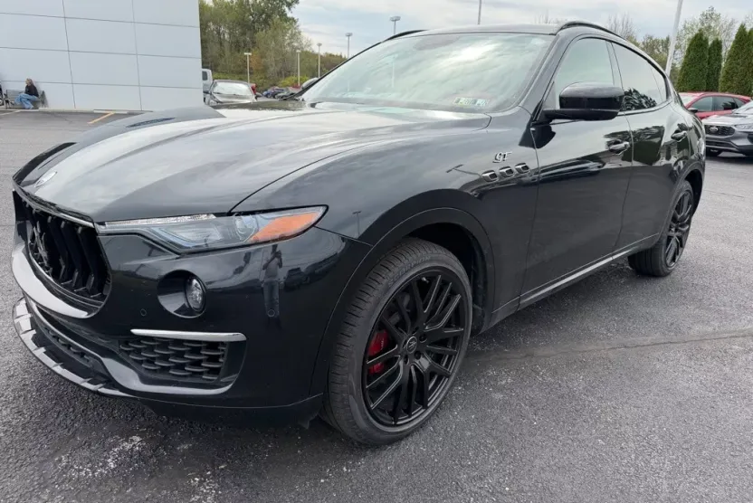 2022 Maserati Levante GT photo 1