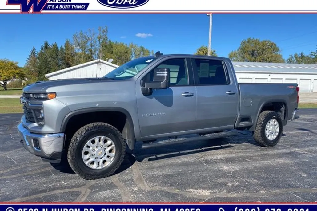 2024 Chevrolet Silverado 2500HD LT photo 1