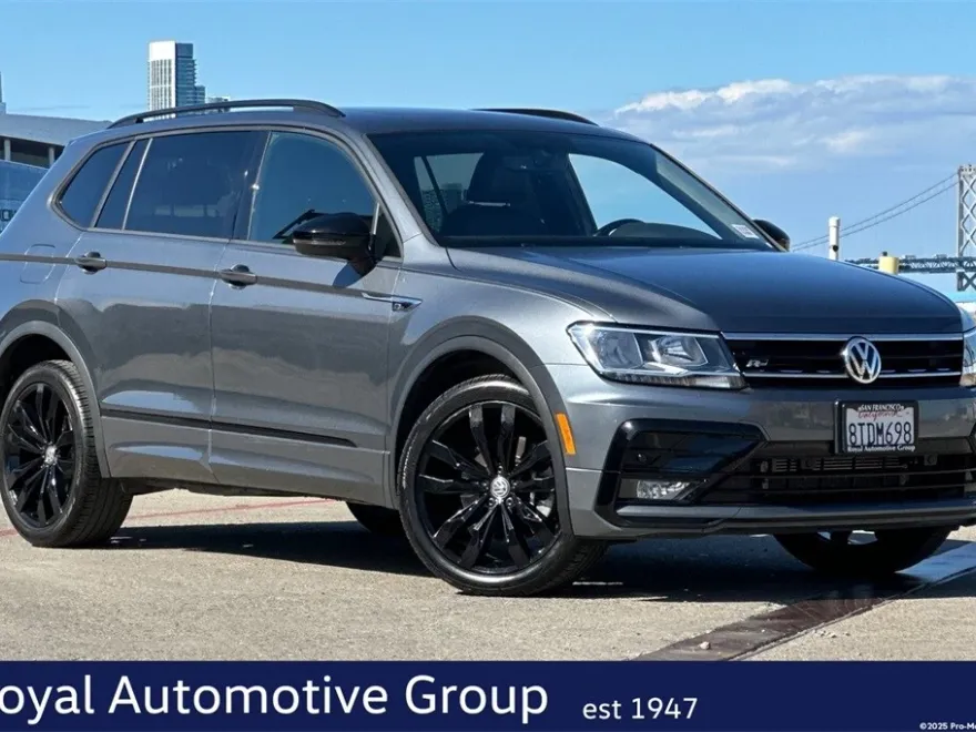 2020 Volkswagen Tiguan SE R-Line Black photo 1