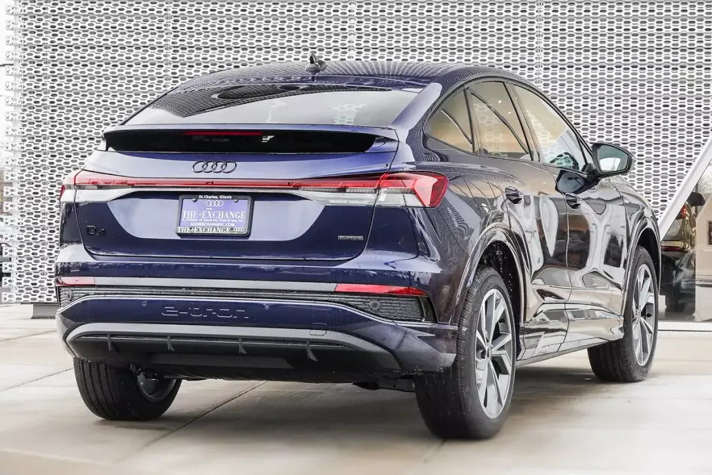 2024 Audi Q4 Sportback E-tron 50 Premium Plus photo 1
