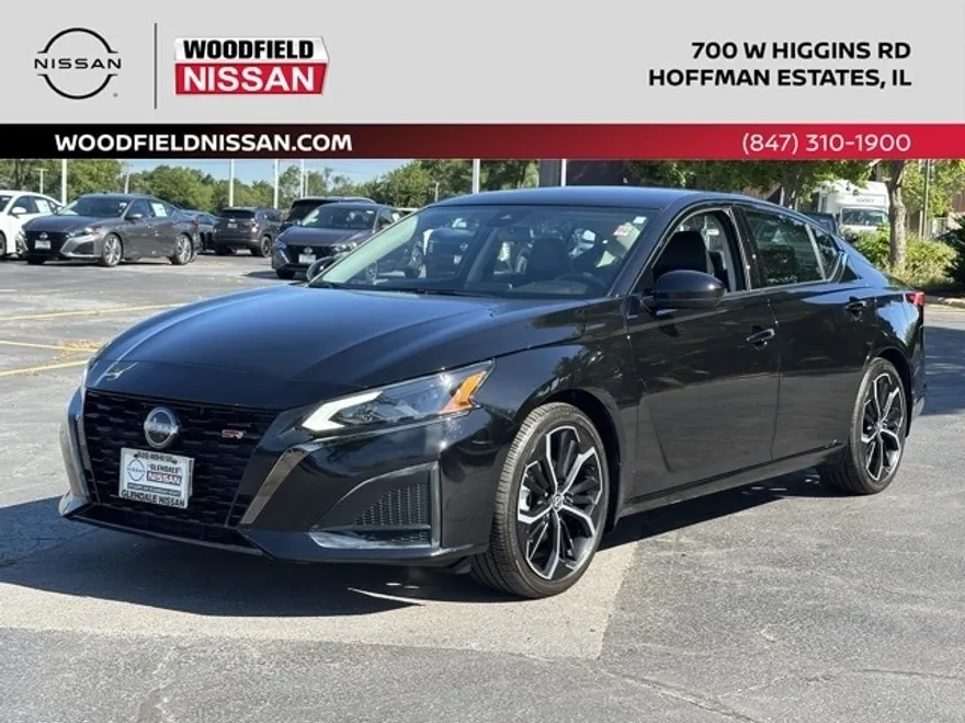 2023 Nissan Altima 2.5 SR photo 1