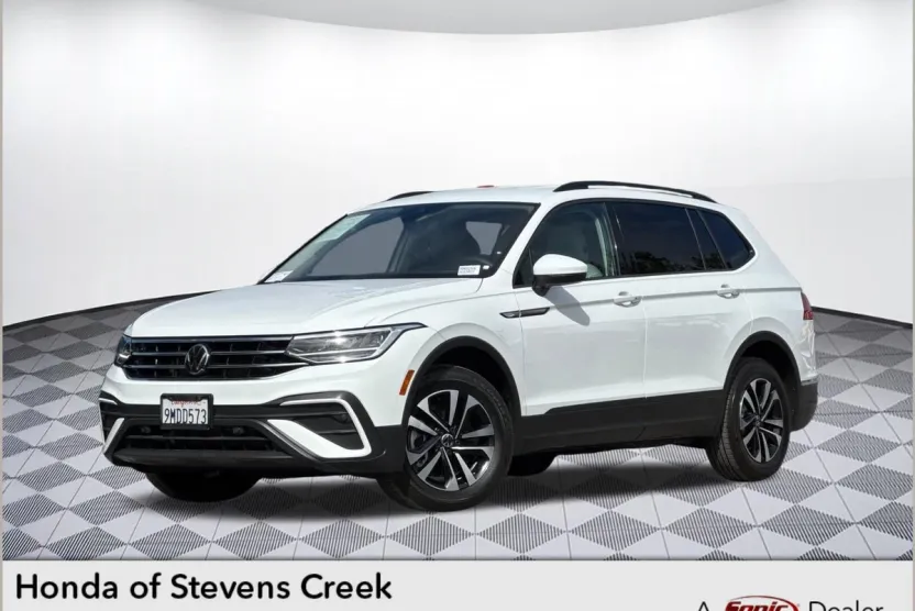 2024 Volkswagen Tiguan S photo 1