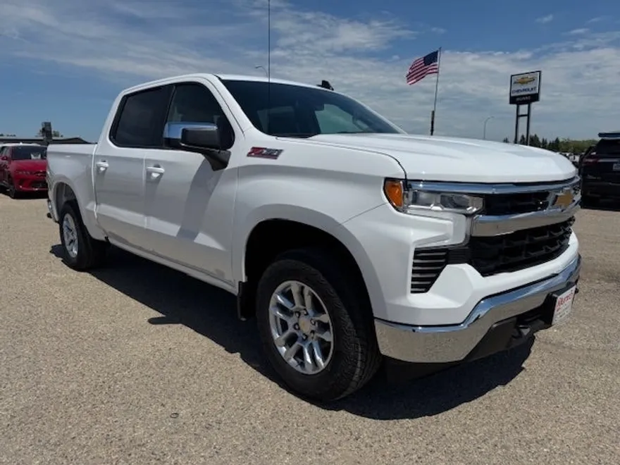 2025 Chevrolet Silverado 1500 LT photo 1