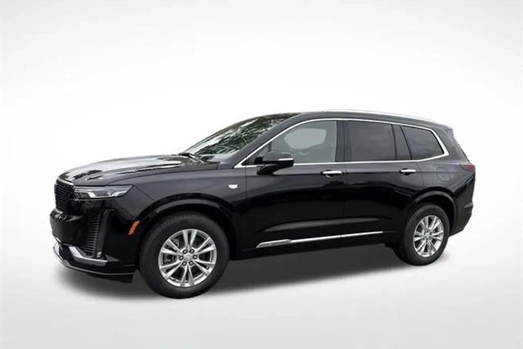 2025 Cadillac XT6 Luxury photo 1