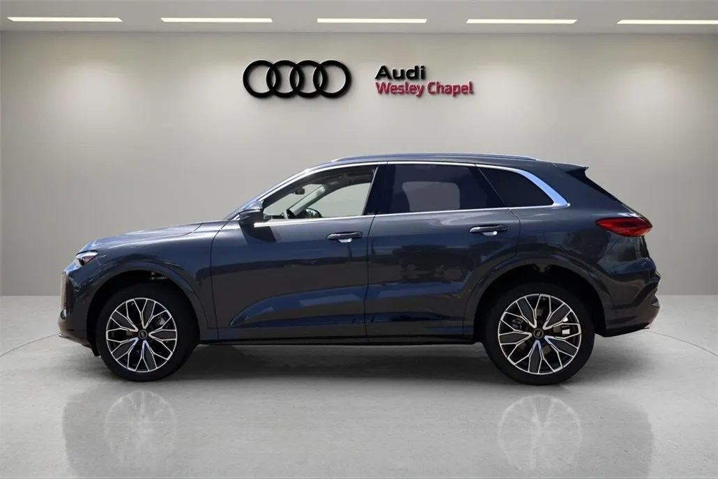 2025 Audi Q5 2.0T Premium Plus photo 1