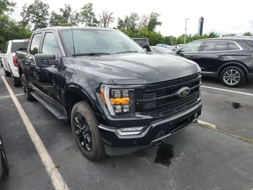 2023 Ford F-150 XLT photo 1