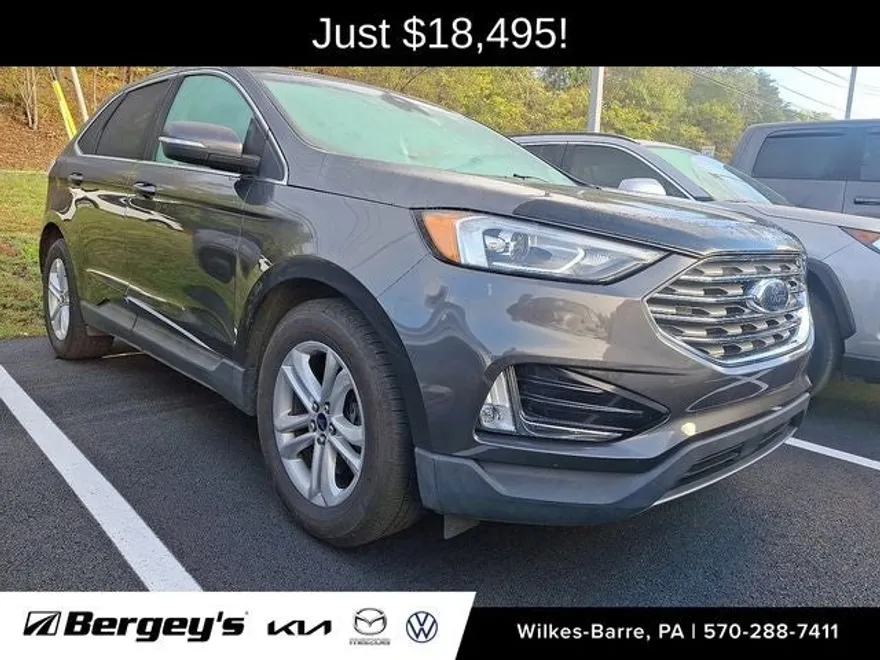 2020 Ford Edge SEL photo 1