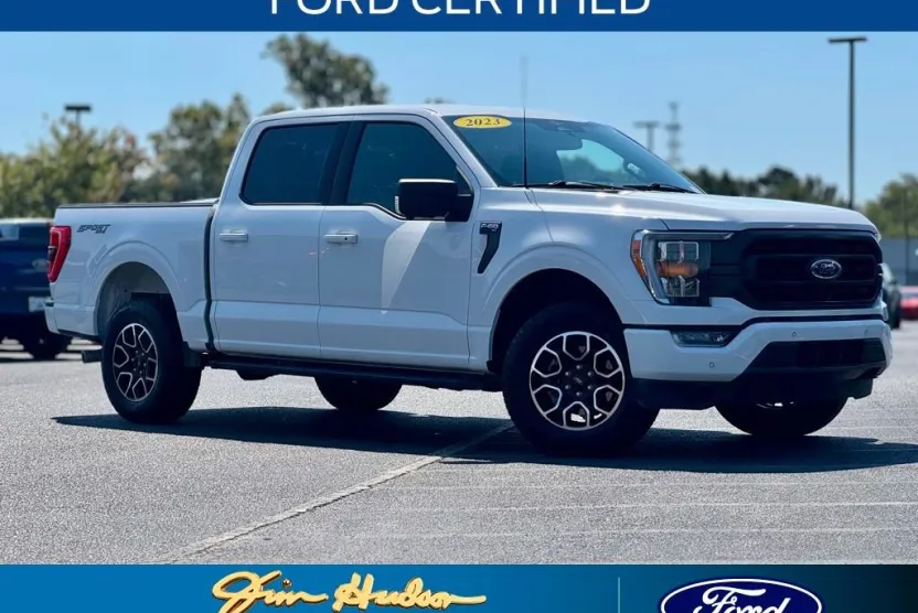 2023 Ford F-150 XLT photo 1